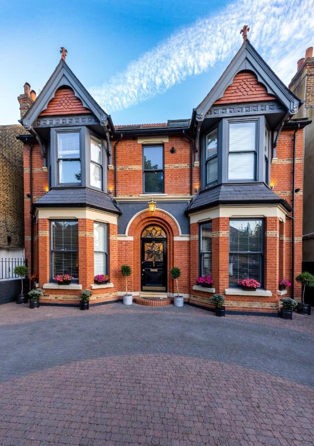 Dream House London With Gym, Cinema And Housekeeper Vila Ealing Exterior foto