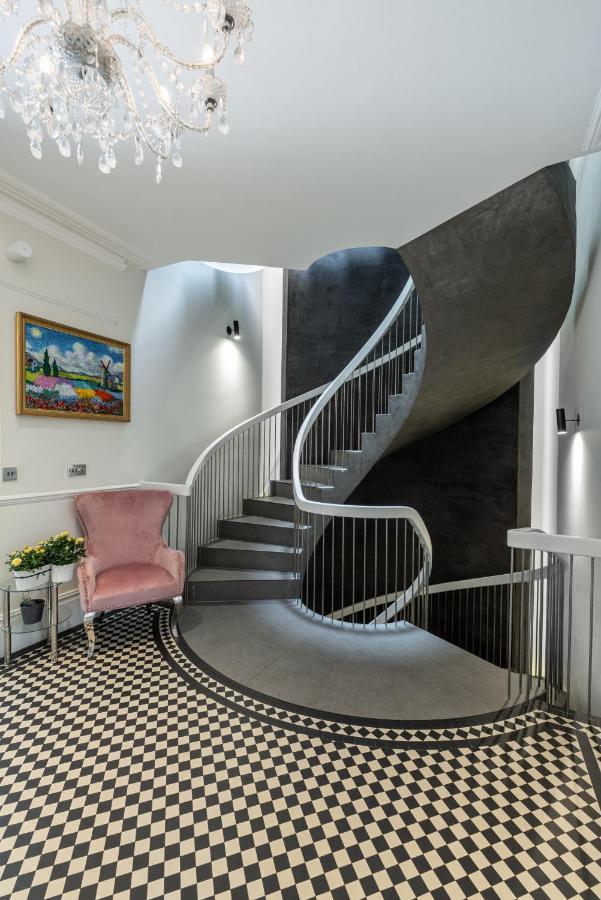 Dream House London With Gym, Cinema And Housekeeper Vila Ealing Exterior foto