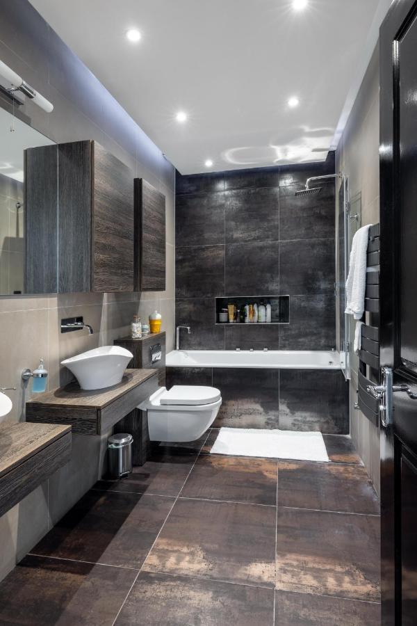 Dream House London With Gym, Cinema And Housekeeper Vila Ealing Exterior foto