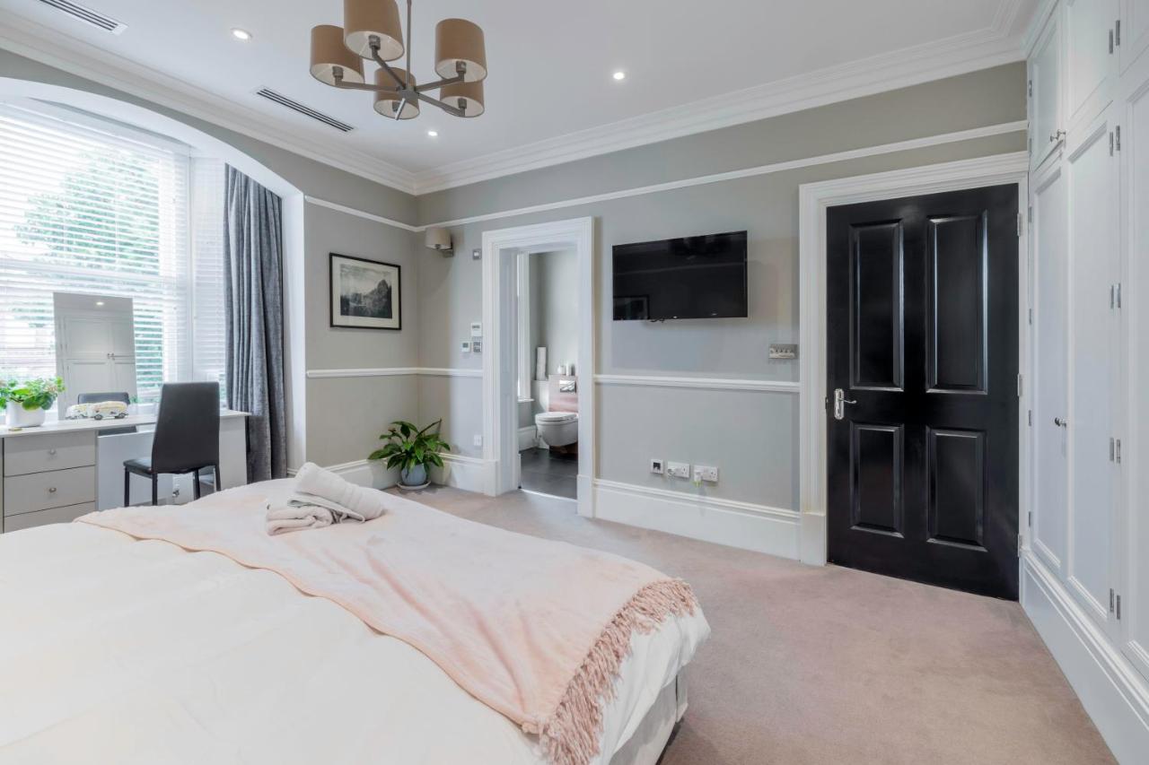 Dream House London With Gym, Cinema And Housekeeper Vila Ealing Exterior foto